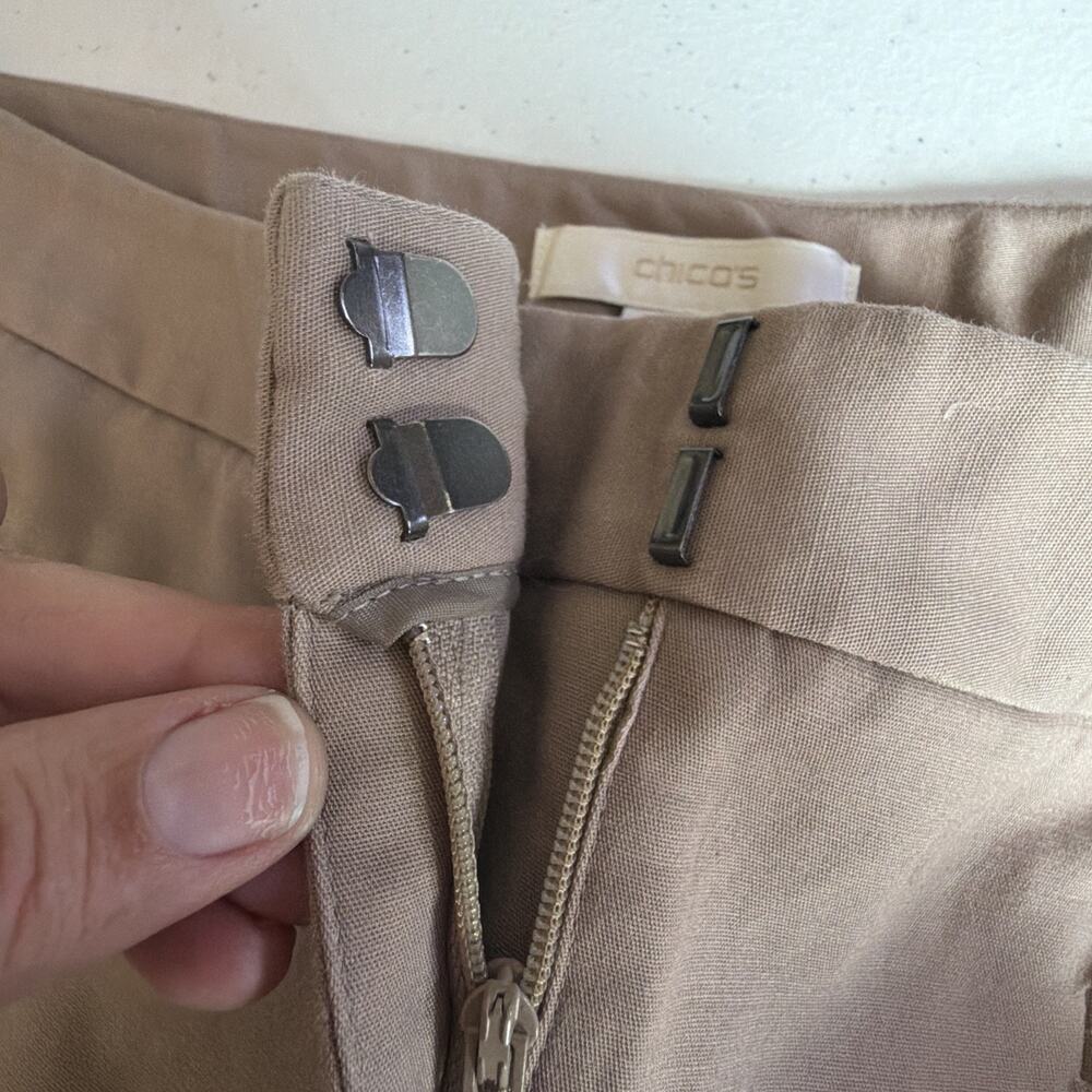 Chico's 2.5 Chino khaki Cropped Pants large 14 capri vacation resort cotton - Picture 8 of 11